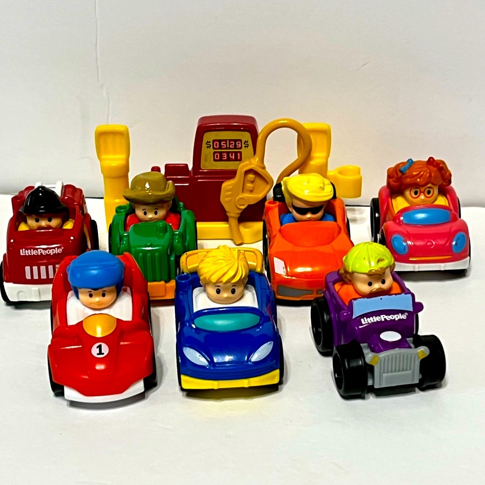 Little People Cars And Gas Pump Lot of 8 items